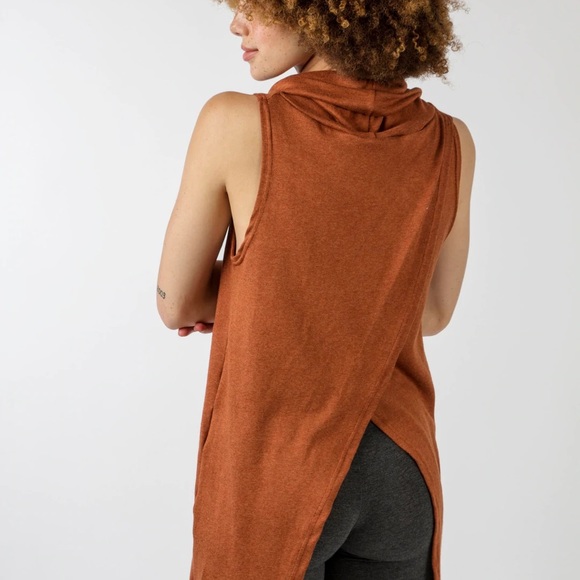 Mi + Fi Annette Top in Black size XL - Picture 9 of 12